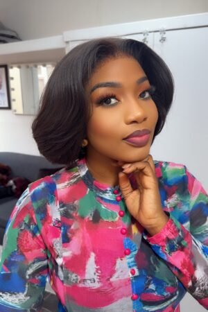 Preorder Layered Black Bob  Hd 9/6– Center styled(small/medium/ large)