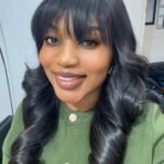 26” Black Layered Closure Fringe Bouncy (medium )