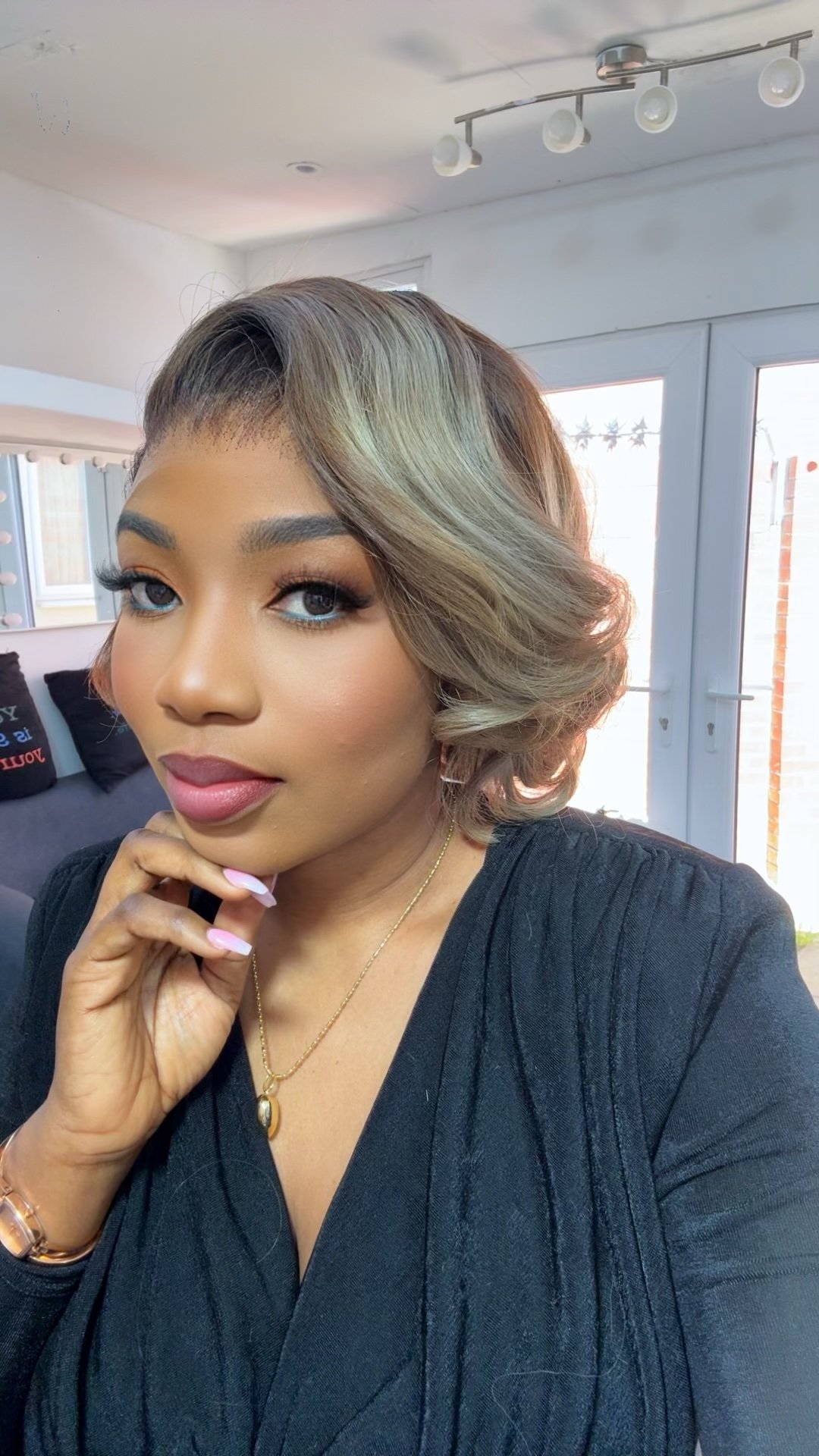 Grey layered Bob 9/6 (medium) - Image 2
